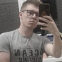 Артём, 24 года