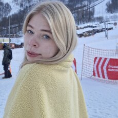 Фотография девушки Арина, 18 лет из г. Екатеринбург