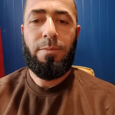 Фотография мужчины Alisher, 25 лет из г. Нижний Тагил