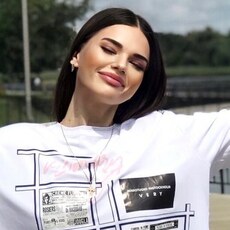 Фотография девушки Nina, 19 лет из г. Воронеж