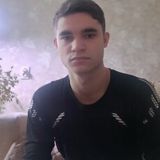 Фотография мужчины Саша, 20 лет из г. Цимлянск