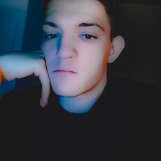 Фотография мужчины Рома, 21 год из г. Москва