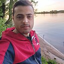 Макс, 33 года