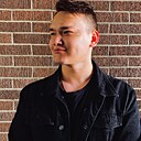 Денис, 23 года