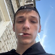Фотография мужчины Юрий, 19 лет из г. Саратов