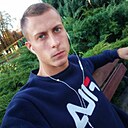 Денис, 33 года