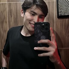 Фотография мужчины Адилбек, 18 лет из г. Караганда