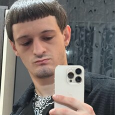 Фотография мужчины Арам, 21 год из г. Хабаровск