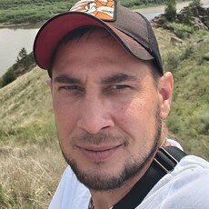 Фотография мужчины Mikhail, 37 лет из г. Кемерово