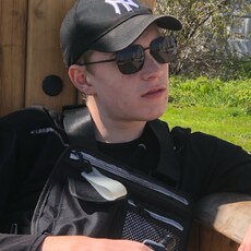 Фотография мужчины Коля, 18 лет из г. Пермь