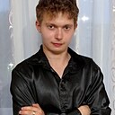 Максим, 22 года