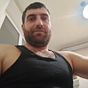 Мело, 33 года