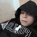 Денис, 23 года