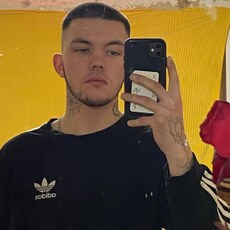 Фотография мужчины Артем, 19 лет из г. Новомосковск