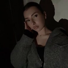 Алина, 18 из г. Москва.