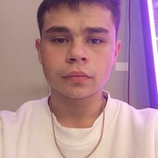 Фотография мужчины Виталий, 18 лет из г. Оренбург