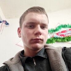 Фотография мужчины Максим, 19 лет из г. Саратов