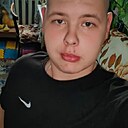 Максим, 22 года