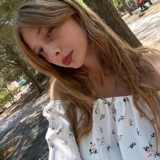 Фотография девушки Алина, 21 год из г. Москва