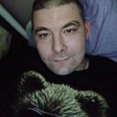 Макс, 33 года