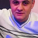 Art, 44 года