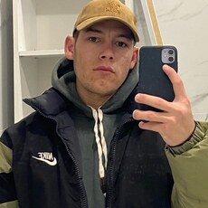 Фотография мужчины Umar, 20 лет из г. Улан-Удэ