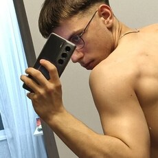 Фотография мужчины Артемий, 18 лет из г. Омск