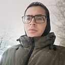 Максим, 22 года