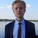 Максим, 21 год