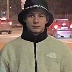 Фотография мужчины Саша, 19 лет из г. Звенигород