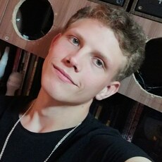 Фотография мужчины Даня, 21 год из г. Новомосковск