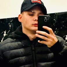 Фотография мужчины Роман, 22 года из г. Тюмень