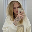 Ксения, 22 года