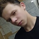 Максим, 22 года