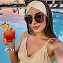 Влада, 33 года