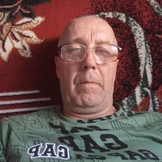 Фотография мужчины Валентин, 52 года из г. Добрянка