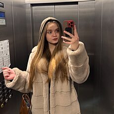 Фотография девушки Ангелина, 19 лет из г. Санкт-Петербург