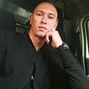 Кто-То, 32 года