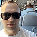 Макс, 33 года