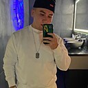 Денис, 24 года