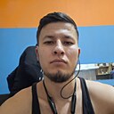 Jahongir, 22 года