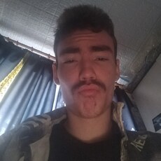 Фотография мужчины Владимир, 18 лет из г. Ижевск