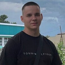 Фотография мужчины Данил, 19 лет из г. Симферополь