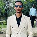 Manzi Darren, 21 год