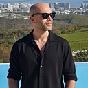 Михаил, 32 года