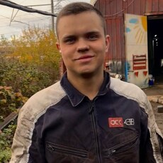 Фотография мужчины Павел, 21 год из г. Санкт-Петербург