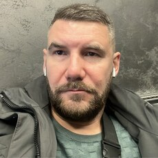 Фотография мужчины Валентин, 40 лет из г. Санкт-Петербург