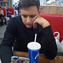 Максим, 23 года