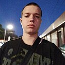 Максим, 23 года