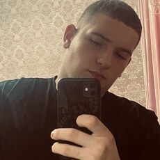 Фотография мужчины Илья, 18 лет из г. Минеральные Воды